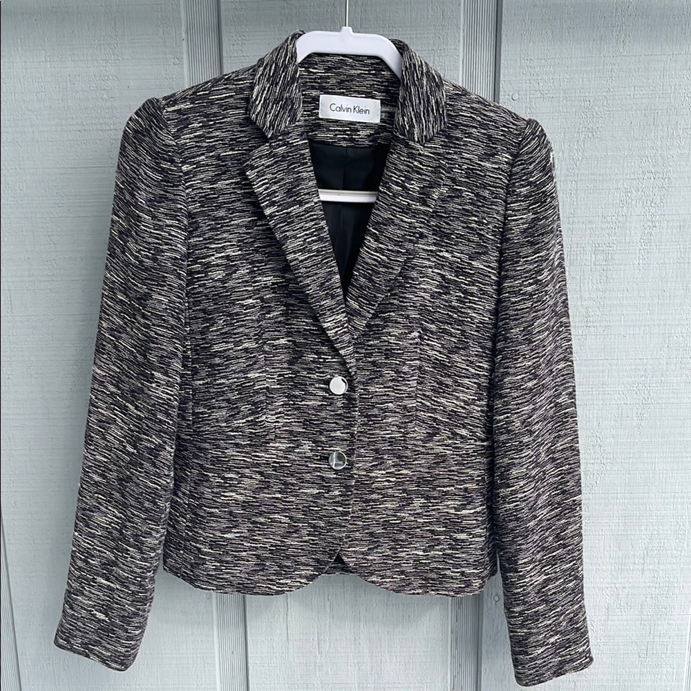 Calvin‎ Klein Textured Black and Gray Blazer with Classic Lapel